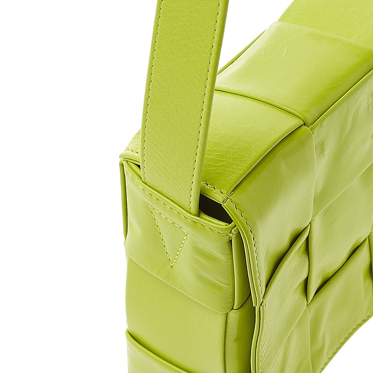 BOTTEGA VENETA(보테가베네타) [보테가베네타] 스몰 카세트백 667298 VCQ71 7301 | 신세계V