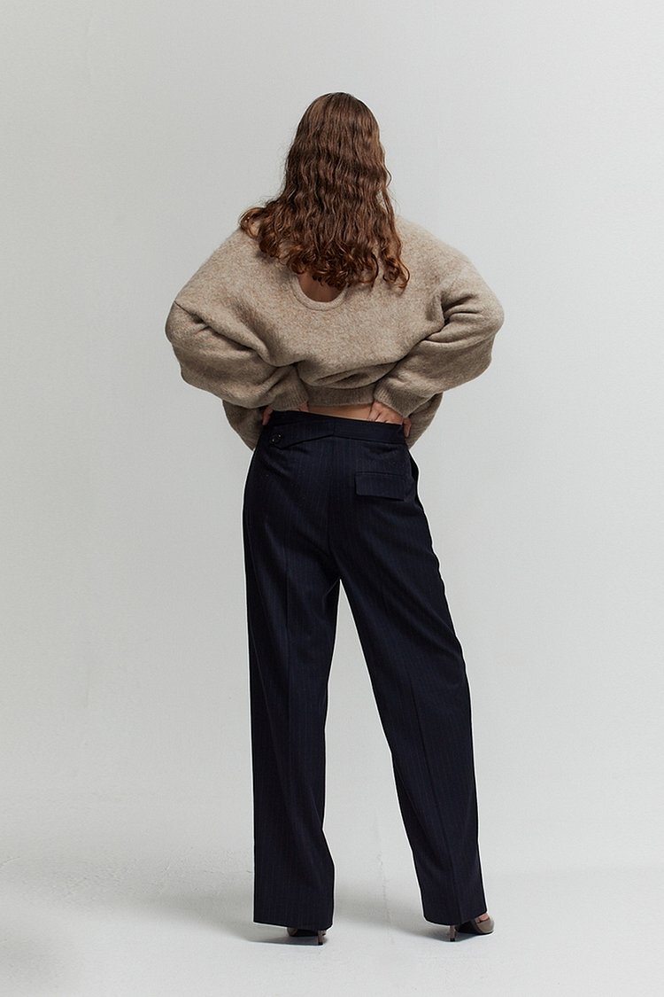 L`H.A.S(르하스) [DE BASE] GENDERLESS RELAX-RISED BACK TAP PANTS_NAVY ...
