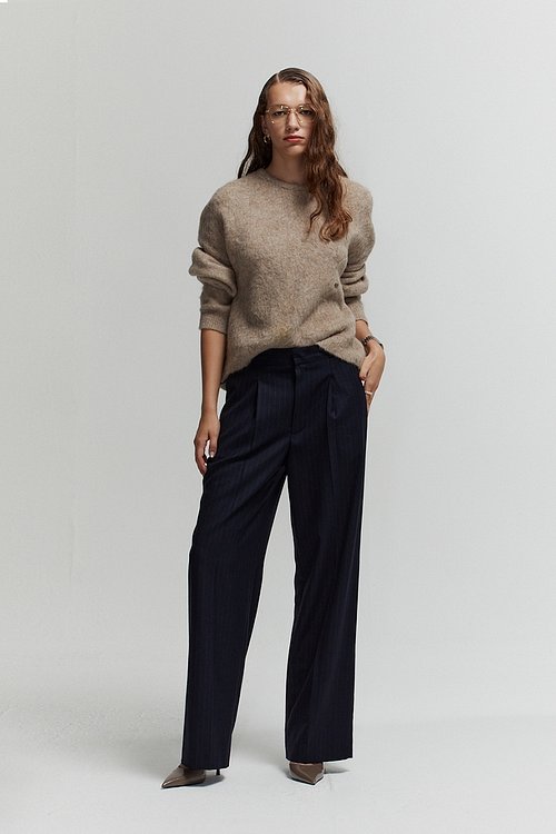 L`H.A.S(르하스) [DE BASE] GENDERLESS RELAX-RISED BACK TAP PANTS_NAVY ...