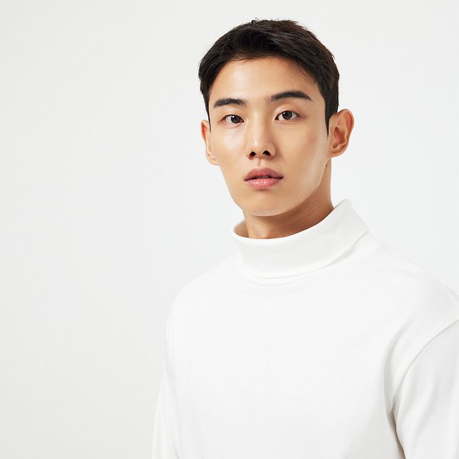 남 소프트 웜 터틀넥 긴팔 티셔츠