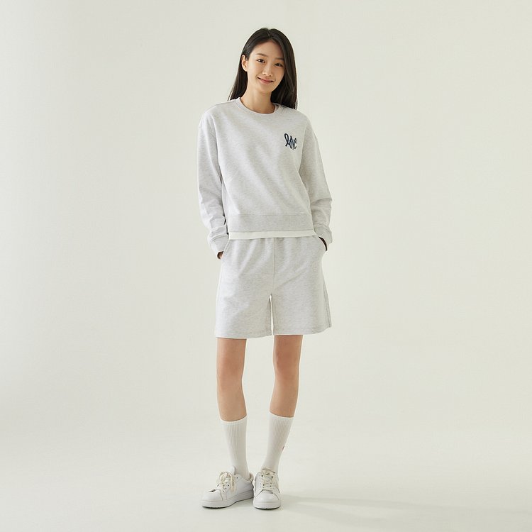 여 LOVE_탄탄 크롭 스웨트 셔츠