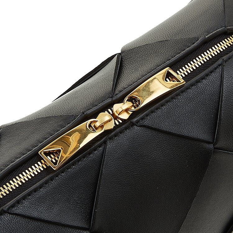 BOTTEGA VENETA(보테가베네타) [보테가베네타] 인트레치아토 크로스백 709417 VCQC2 8425/1 | 신세계V