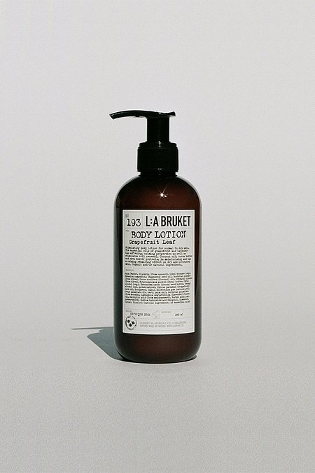 LA BRUKET 바디 로션 그레이프프룻 리프 240ml | 신세계V