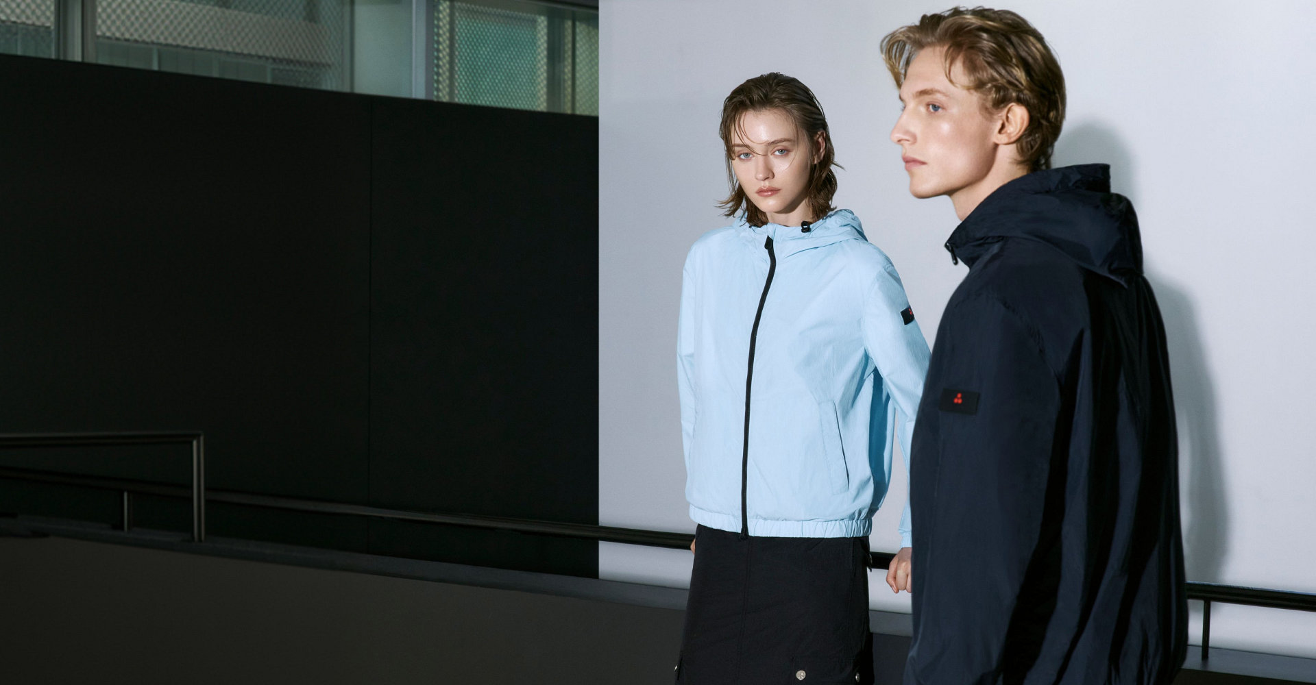 산뜻하게 걸치는라이트 아우터 제안