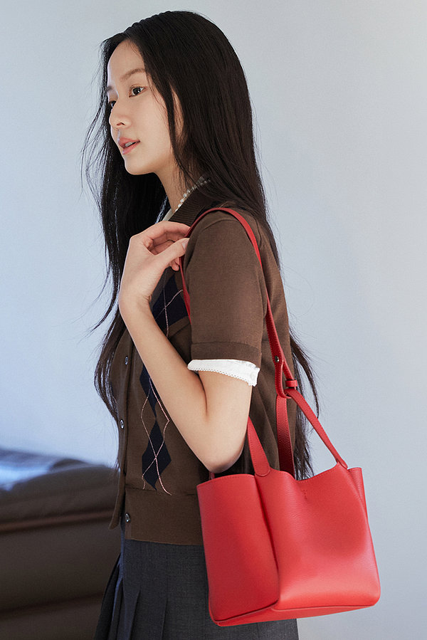 여름의 경쾌함 닮은여성 가방 셀렉션