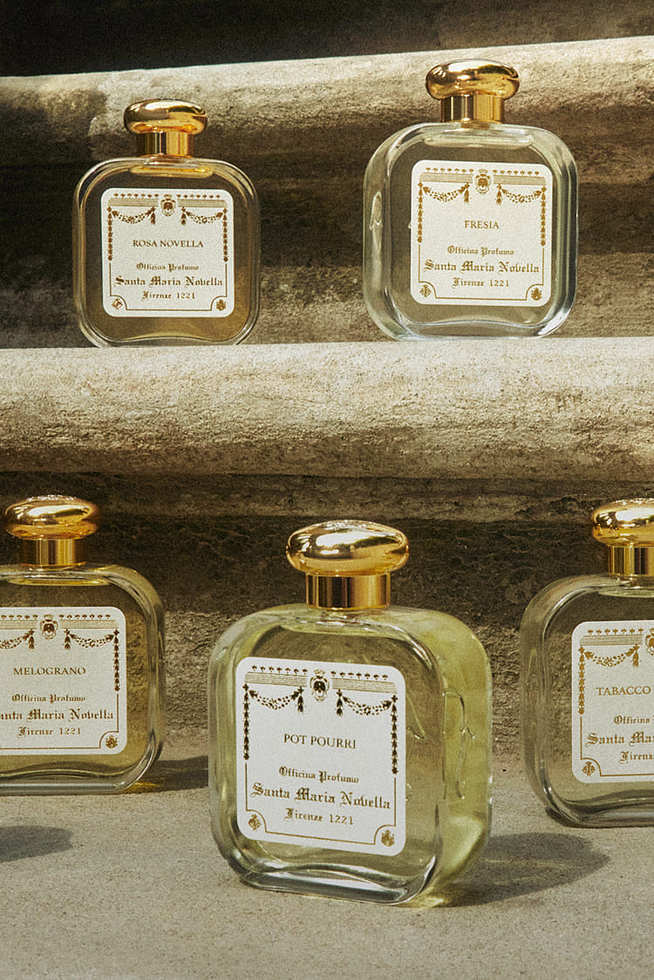 TIMELESS \n SCENTS