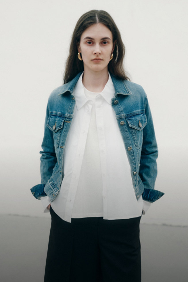 한발 먼저 만나는\n지컷의 여름 무드