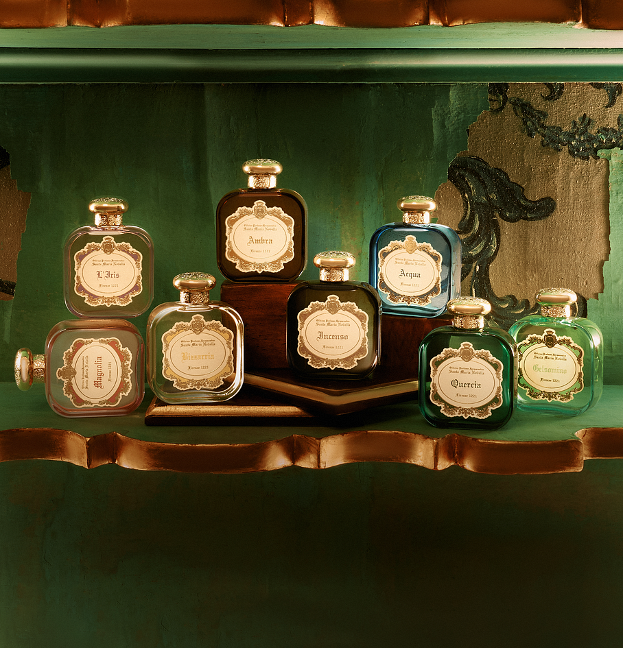 EAU DE \nPERFUM