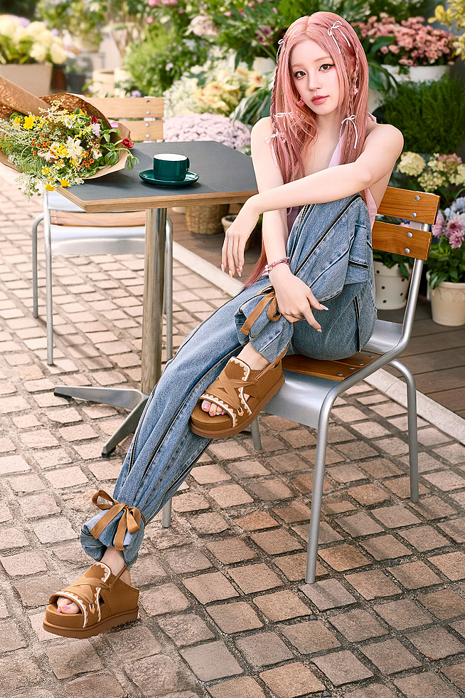 UGG GOLDEN\nCollection