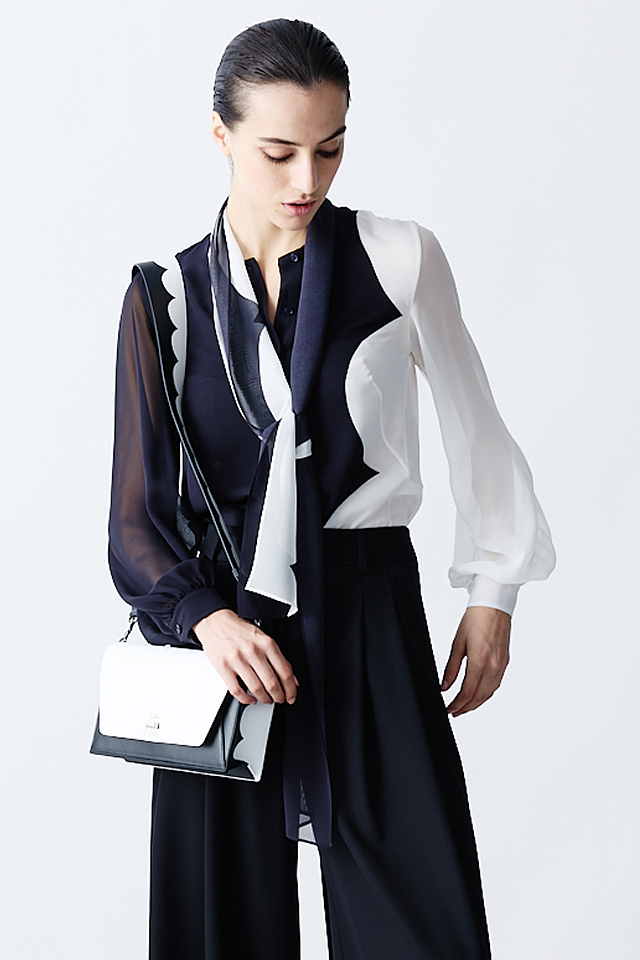 BLOUSE