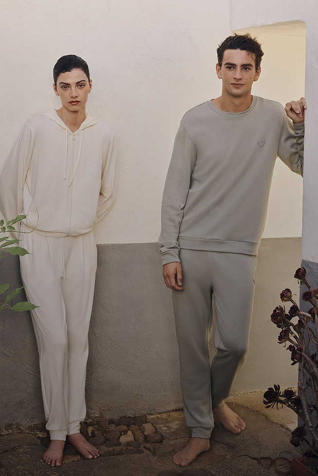 AIRY TOUCH\nPURE FIT