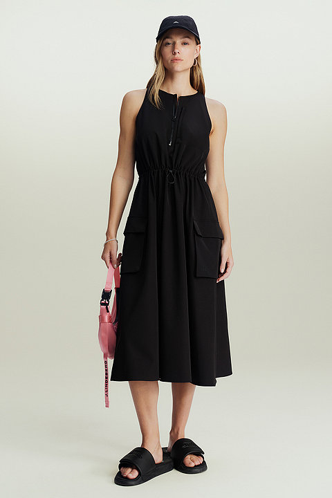 WOMEN\nFASHION