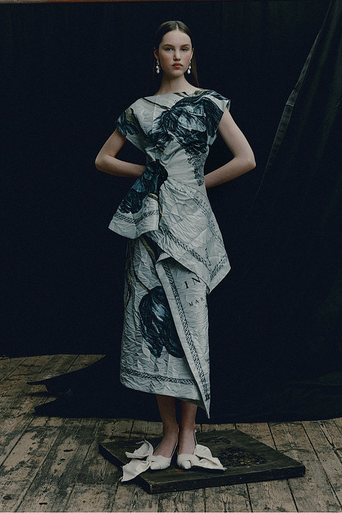 DRESS