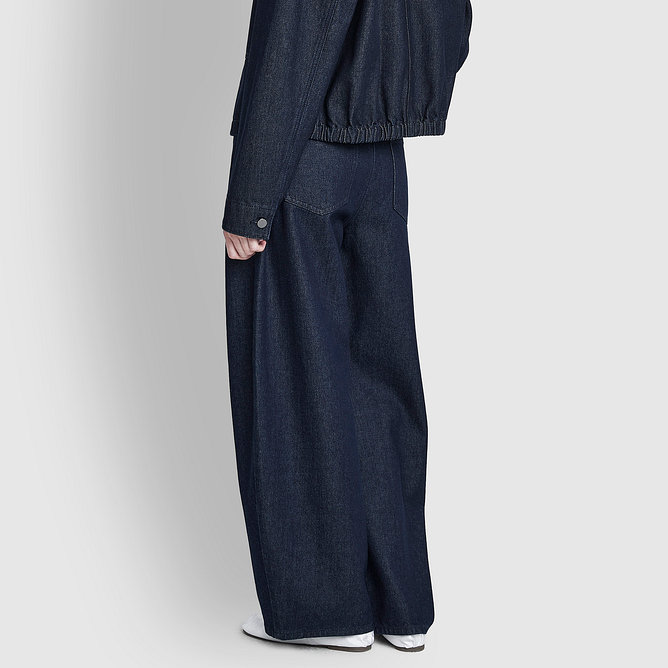 여 커브드 데님 팬츠