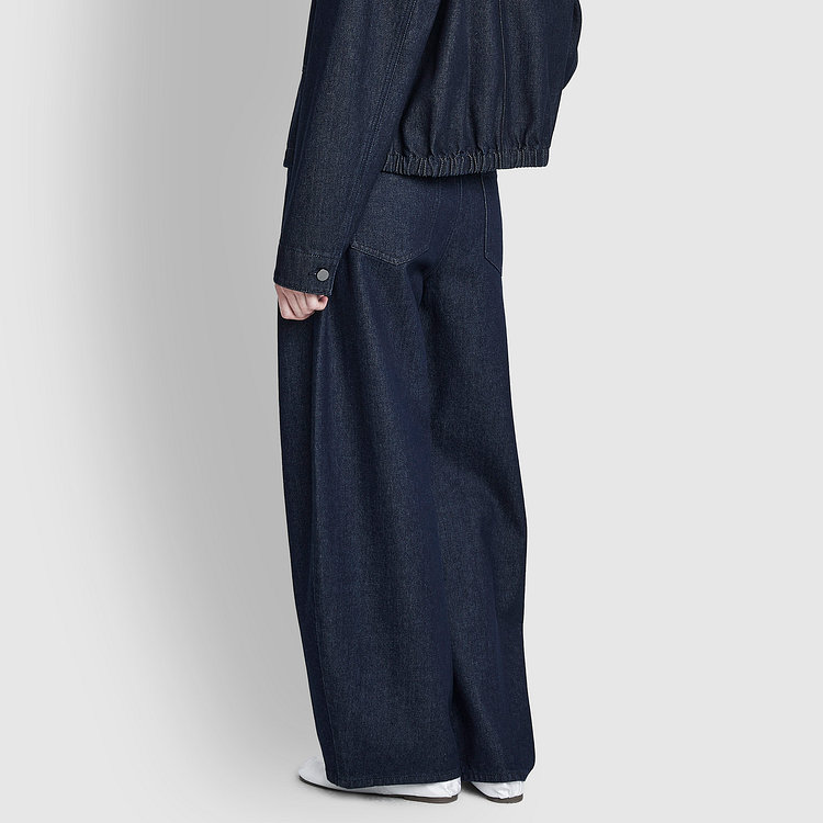 여 커브드 데님 팬츠