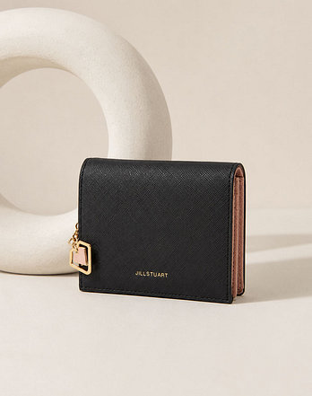JILLSTUART NEW YORK WOMEN 질스튜어트 뉴욕 액세서리 다크그레이 소가죽 핑크배색 반지갑 (JAWA6F770G3) | 신세계V