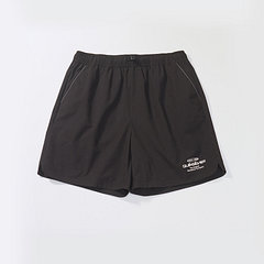 QUIKSILVER(퀵실버) 퀵실버 Omni 로고 쇼츠 (QF21SS073BLK) | 신세계V
