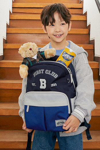 BEANPOLE KIDS [시즌오프30%][26SS 5%][BEANPOLE KIDS] 컬러풀 캐주얼 백팩 세트  네이비 (PS00136925R) | 신세계V