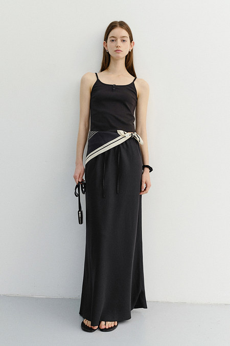 DUNST LINEN MAXI SKIRT BLACK_UDSK6B221BK | 신세계V