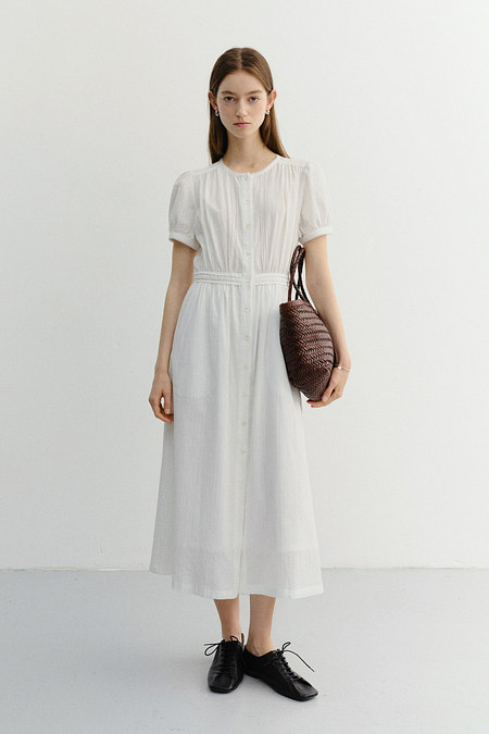 DUNST MAXI SHIRRING HALF SLEEVE DRESS IVORY_UDDR6B221IV | 신세계V
