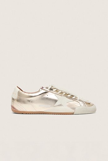 GOLDEN GOOSE KOREA [공식 스토어] 골든구스  여성 트루스타 GWF00922 F008630 82241 | 신세계V