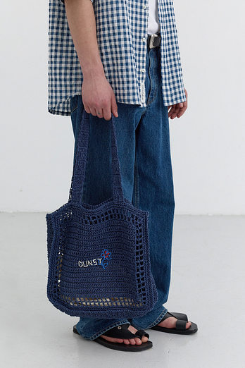 DUNST HAND DRAWING BLOOM BAG NAVY_M_UDBA5E217N2 | 신세계V