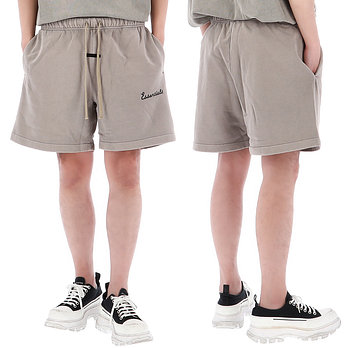 FEAR OF GOD [피어오브갓] 에센셜 트레이닝 클래식 스웨트 숏 팬츠 160SP264103F FADEDSEAL | 신세계V