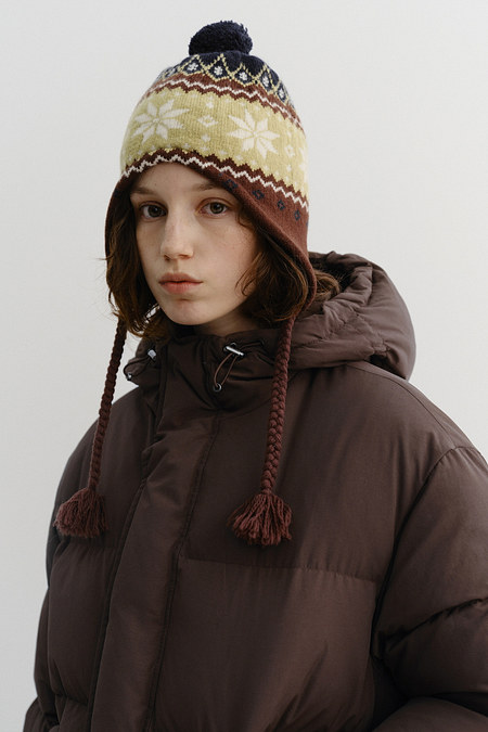 DUNST POMPOM TAIL BEANIE BROWN_UDHE5F103W3 | 신세계V
