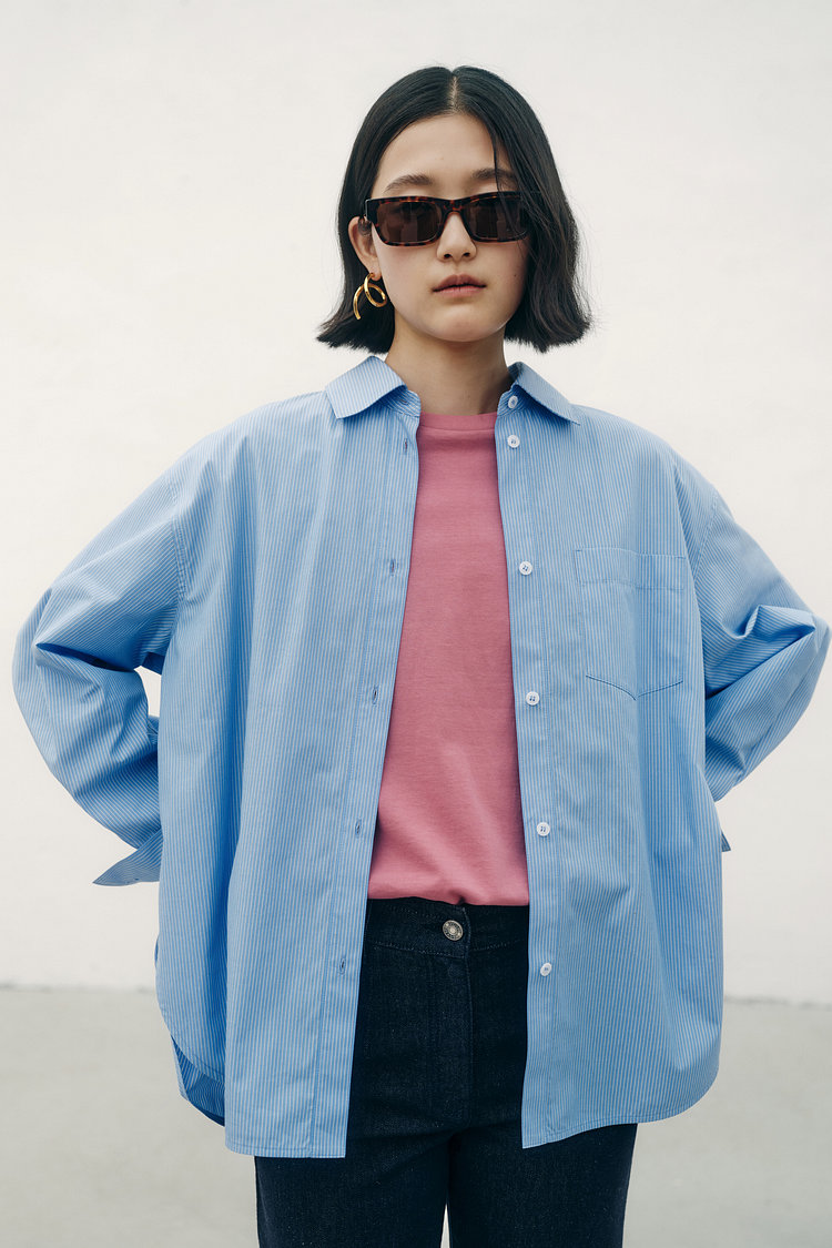 스트라이프 패턴 포켓 셔츠
