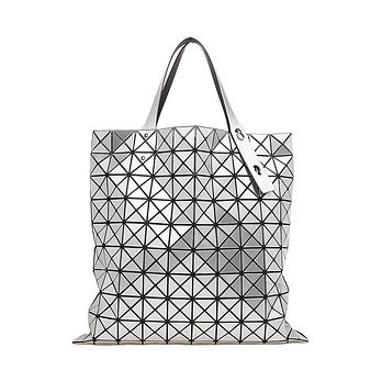 BAO BAO ISSEY MIYAKE [바오바오] SS26 바오바오 프리즘 토트백 BB66AG043 91 | 신세계V