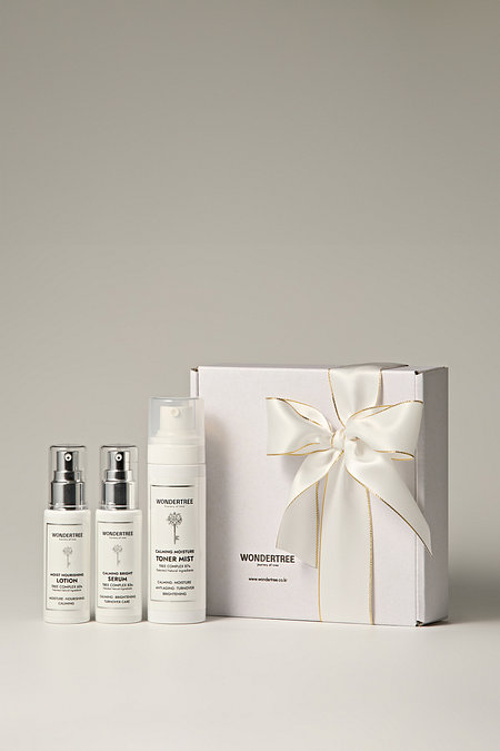 WONDERTREE [민감 피부도 당당한 민낯 광채 & 결 스킨케어 3종] 카밍 모이스처 토너 미스트 100ml + 카밍 브라이트 세럼 50ml + 모이스트 너리싱 로션 50ml | 신세계V