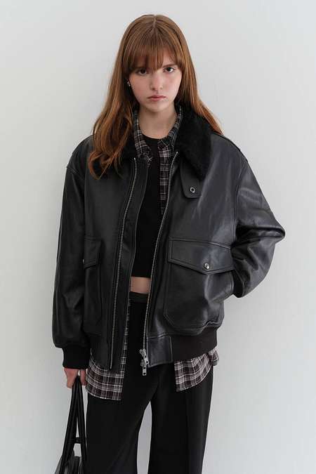 DUNST UNISEX A-2 SHEARLING COLLARED LEATHER JACKET BLACK_UDJU5C102BK | 신세계V