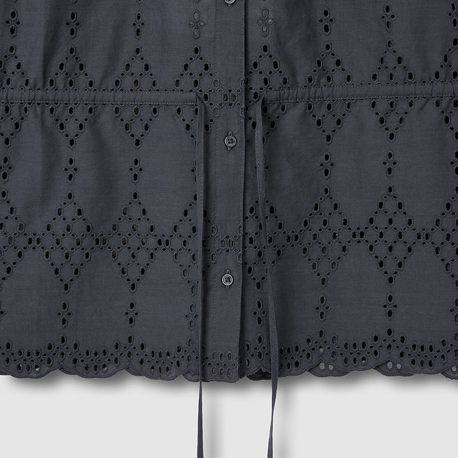 여 아일렛 민소매 블라우스