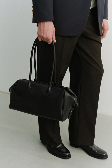 DUNST SOFT FRAME SHOULDER BAG BLACK_M_UDBA6E209BK | 신세계V