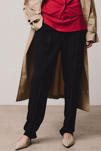 VIS A VIS TAPERED TROUSERS (BLACK) | 신세계V
