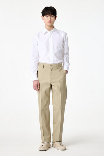 MAN ON THE BOON 코튼 트윌 에센셜 치노 팬츠 | 신세계V