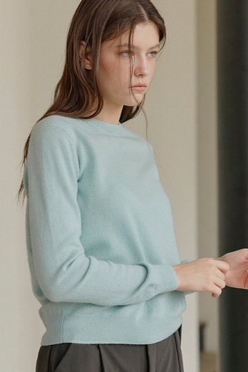 JE NE SAIS QUOI [리오더] [100% Cashmere]  시그니처 크루넥 캐시미어 풀오버_ 민트 | 신세계V