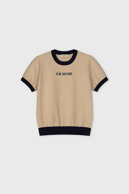 JE NE SAIS QUOI(주느세콰) 로고 티핑 반팔 니트_네이비 | 신세계V