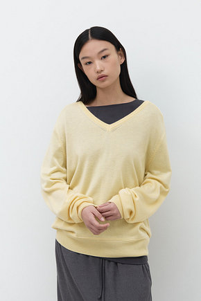GBH APPAREL(지비에이치 어패럴) LOOSE V-NECK KNIT / BUTTER | 신세계V