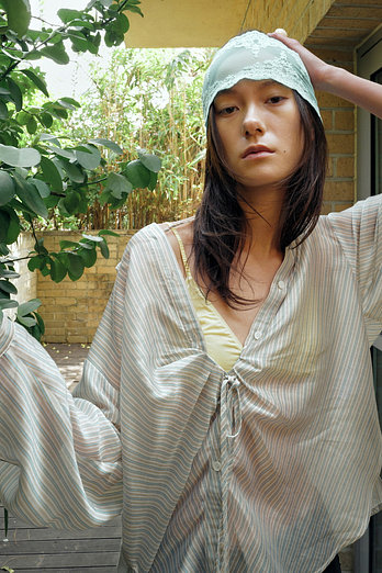 L`H.A.S DRAPE TUCK SHEER SHIRT_LIGHT BEIGE | 신세계V