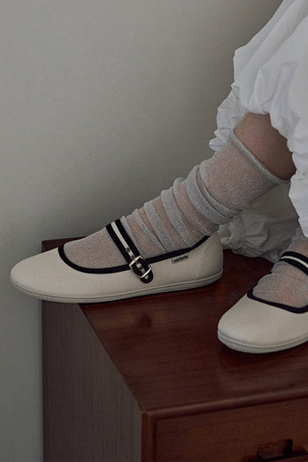 VICTORIA SHOES 빅토리아 오다 메리제인 (1049915-CRUDO) | 신세계V