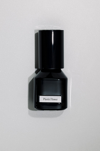 RAW CONTRAST 플라스틱 플라워 오 드 퍼퓸 50ml | 신세계V