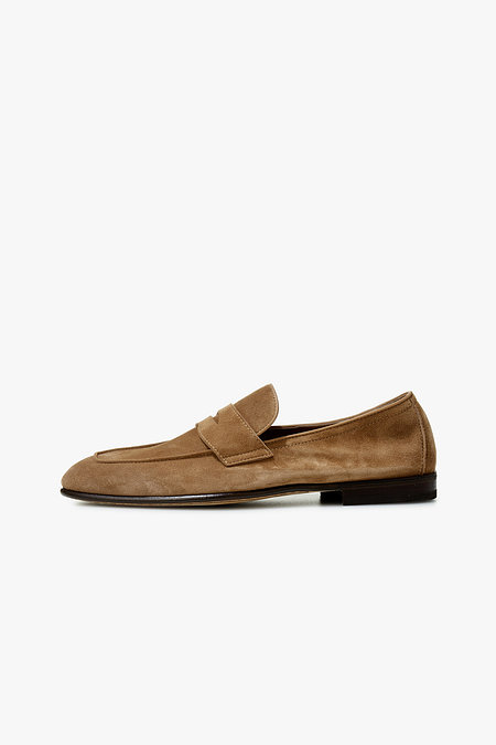 BRUNELLO CUCINELLI(브루넬로 쿠치넬리) 남성 스퀘어 파이핑 스웨이드 페니 로퍼 | 신세계V