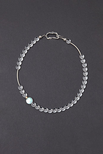 HAZINA [HAZINA] 8m White Crystal Quartz Necklace | 신세계V