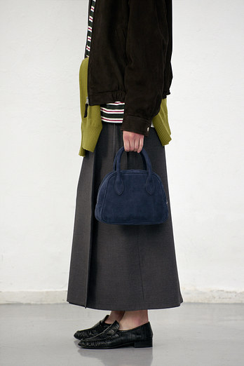 DUNST SUEDE BOSTON TOTE BAG NAVY_UDBA5F202N2 | 신세계V