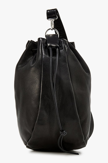 Yohji Yamamoto [FEMME]소프트 그레이니 레더 미니 슬링백 | 신세계V