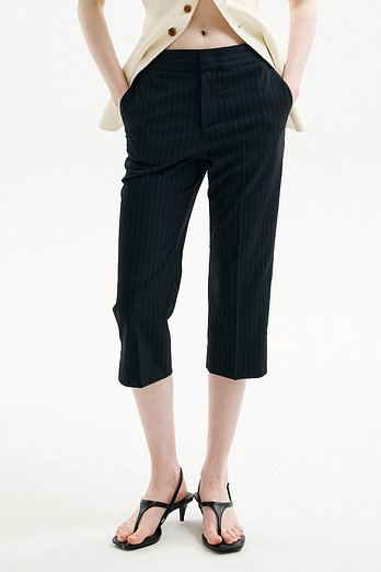 L`H.A.S PINSTRIPE CAPRI PANTS_DARK NAVY | 신세계V