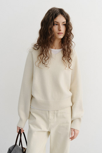 DUNST UNISEX SOFT VOLUME V-NECK SWEATER IVORY_UDSW5D130IV | 신세계V