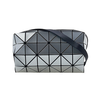 BAO BAO ISSEY MIYAKE [이세이미야케] FW25 바오바오 카톤 크로스백 BB58AG422 91 | 신세계V