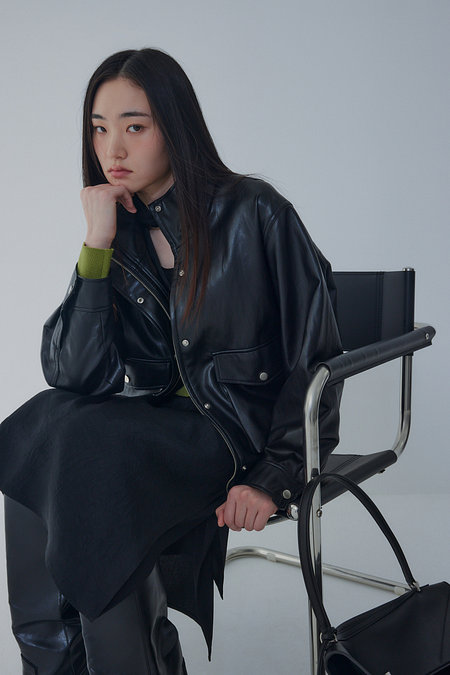 VOICE OF VOICES(보브) 워싱 레더 오버핏 점퍼 | 신세계V